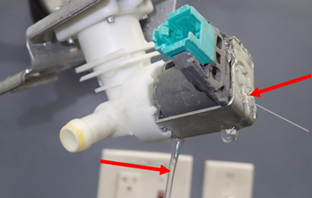 Blue building with two trees icon