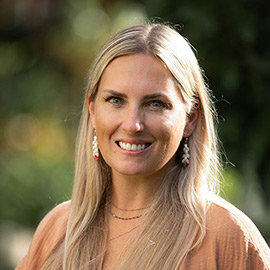 Amanda Corby Noguchi's Headshot