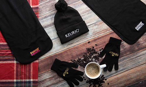 image of hat, gloves and scarf