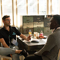 Boss and employee discussing goals